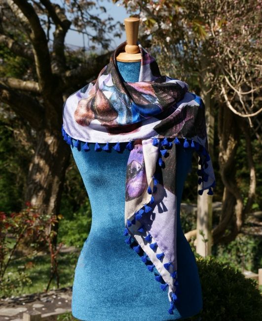 Arcana Shawl - Budgies - mood