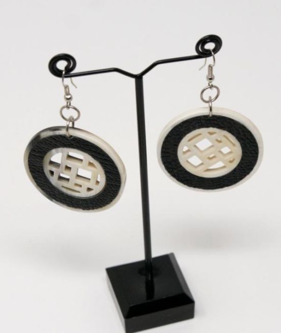 L'Indochineur Fretwork Earring in Black & White