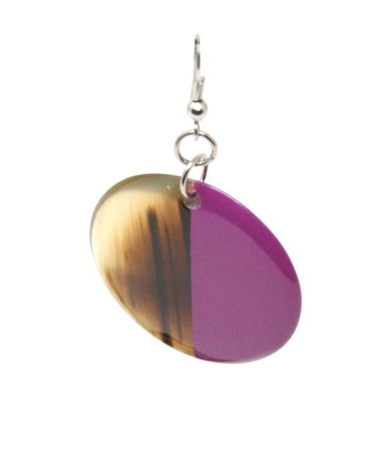 Indochineur Oxhorn Circle Earrings - fuschia lacquer - close up