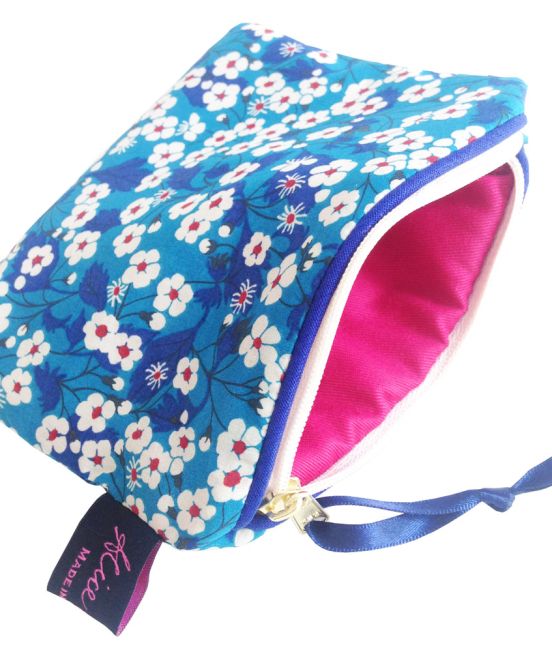 Mitsy Blue Small Purse - open