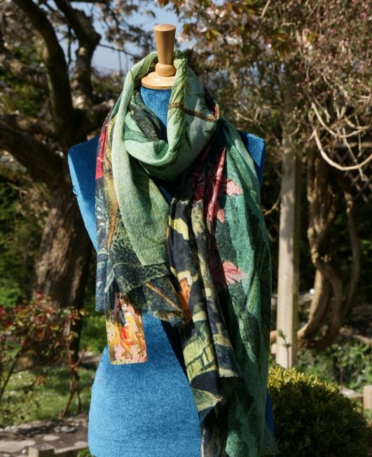Arcana Shawl - Octopus - mood