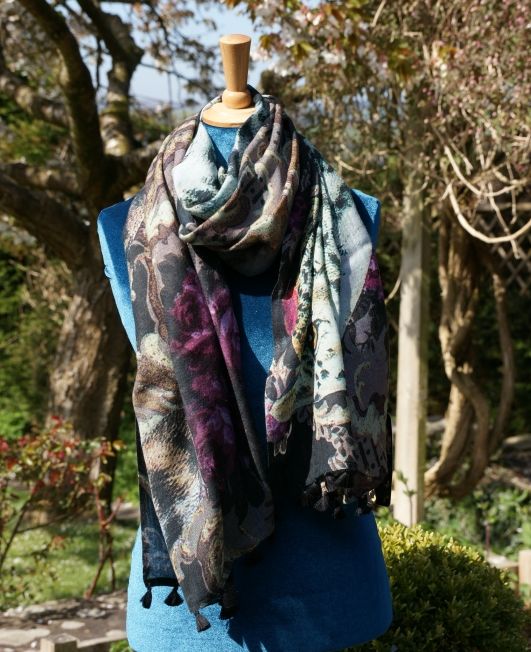 Diana Wilson Shawl - Snow Leopard Mood