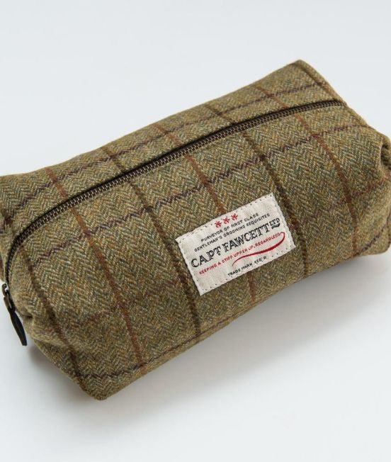 Capt Fawcett Tweed Washbag