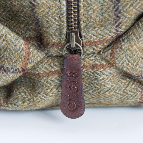 Captain_Fawcett-Tweed_Detail1