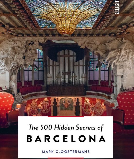 Front Cover -500 Hidden Secrets of Barcelona