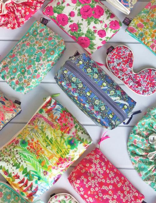 Alice Caroline Bags & Purses