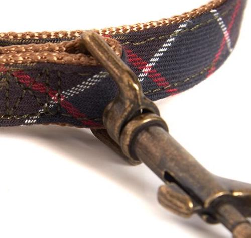 Barbour Classic Green Tartan dog lead - Close up