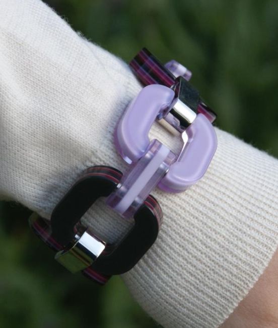 Xavier Derome Pink and Purple bracelet close up plain side