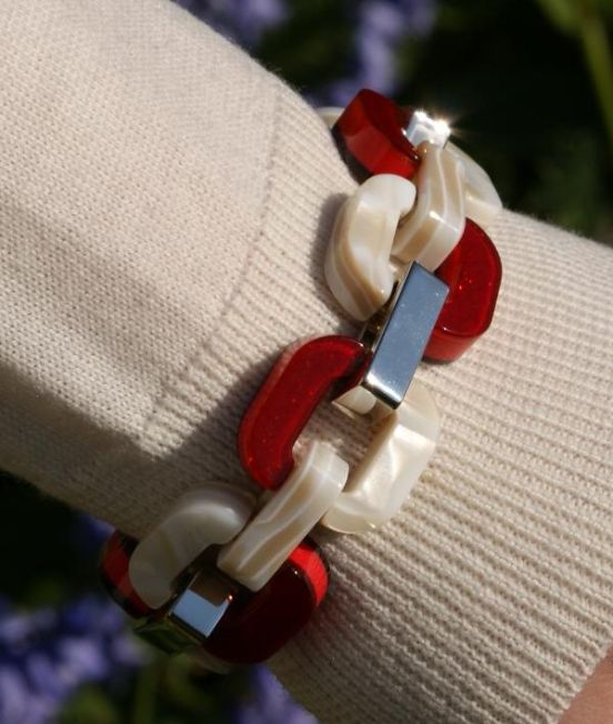 Xavier Derome Reversible Braclet in Red and White, one side when worn